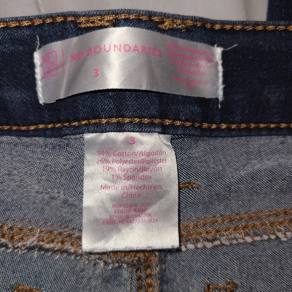 Juniors Jeggings - Picture 3 of 3